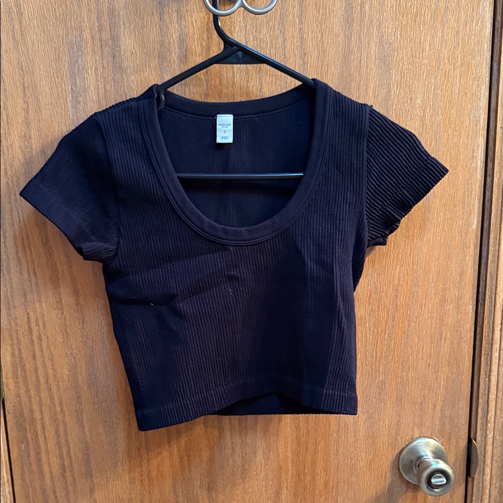 Arizona Jean Company Black Ribbed Crop Top
